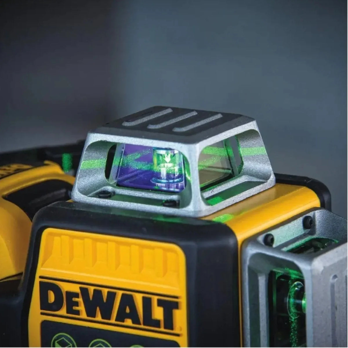 DeWalt 12V MAX Cordless Green Line Laser 3 x 360 Professional Laser Level - image 18