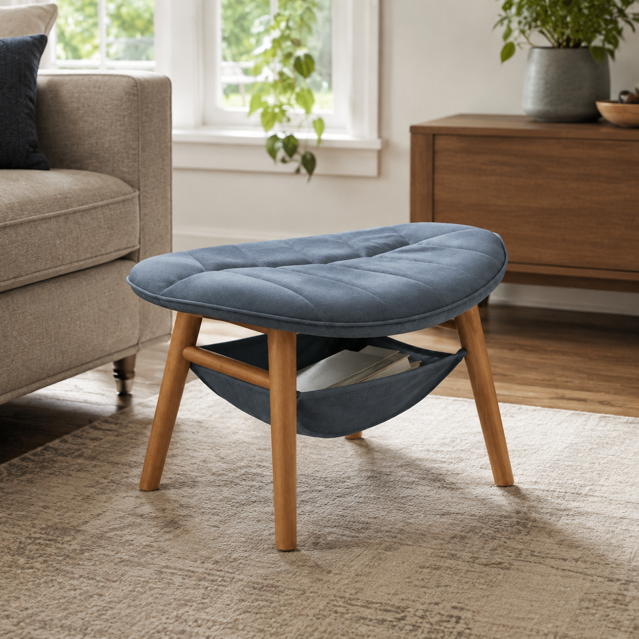 TuckLeaf Reading Stool