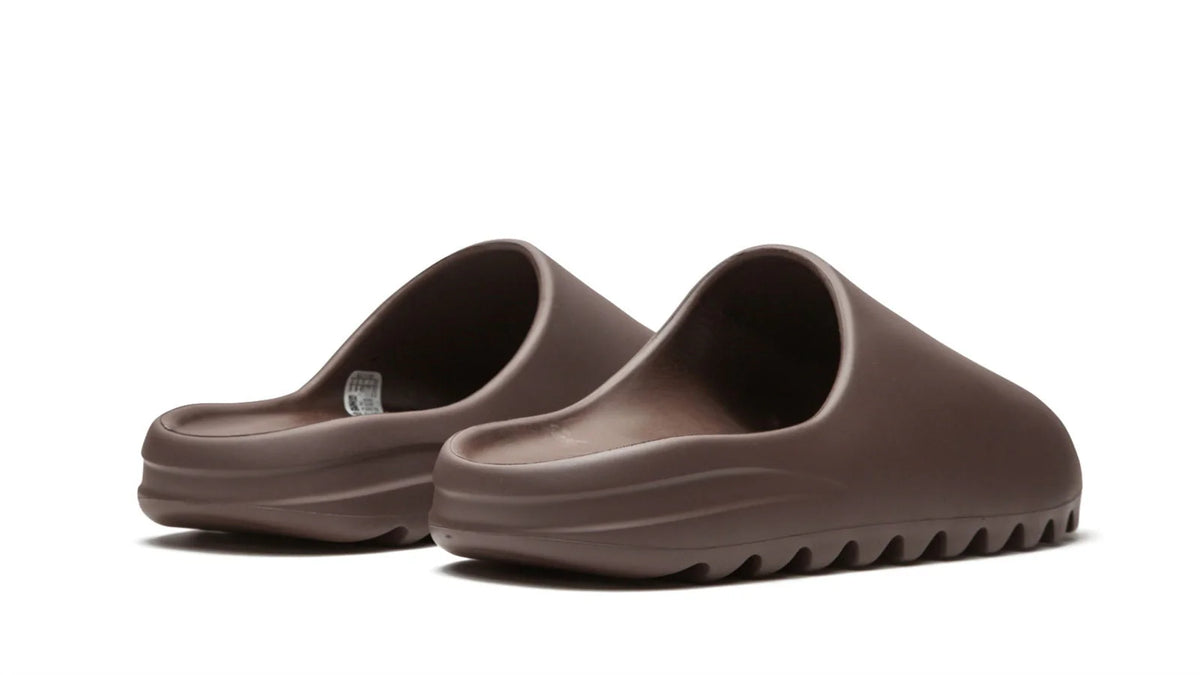 YEEZY SLIDE "Soot 2021" - image 3