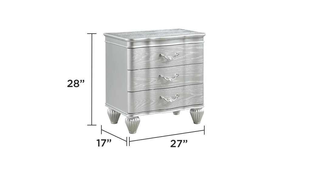 Eros King 4PC Bedroom Set with Manufactured Wood & Tufted Detailing in Silver - image 13