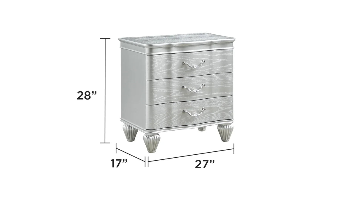Eros King 4PC Bedroom Set with Manufactured Wood & Tufted Detailing in Silver - image 13