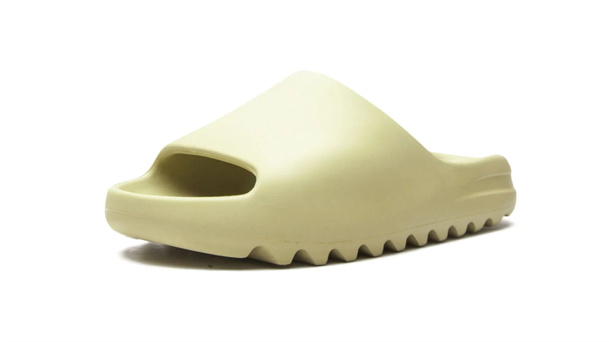 YEEZY SLIDE "Resin 2021" - image 2