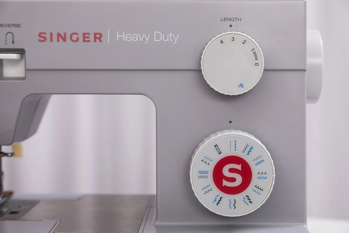 2025 SINGER Heavy Duty 4423 Sewing Machine - image 5