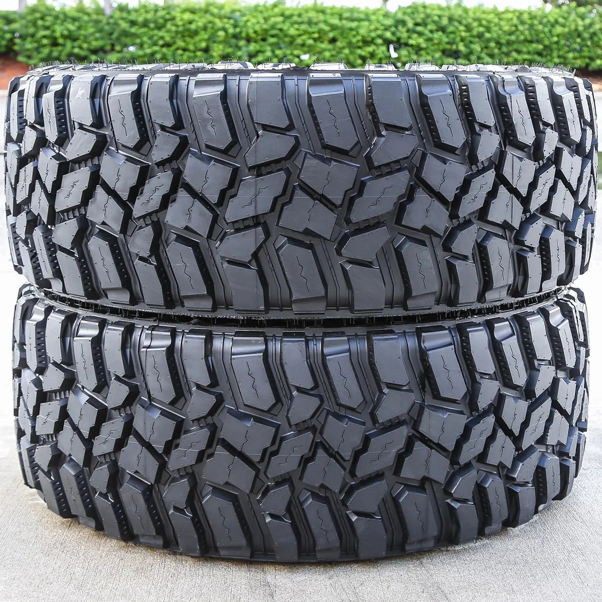 Cooper Discoverer STT Pro 35X12.50R20 Mud Terrain Tires – 10 Ply, All Season, Light Truck (Set of 2) - image 3