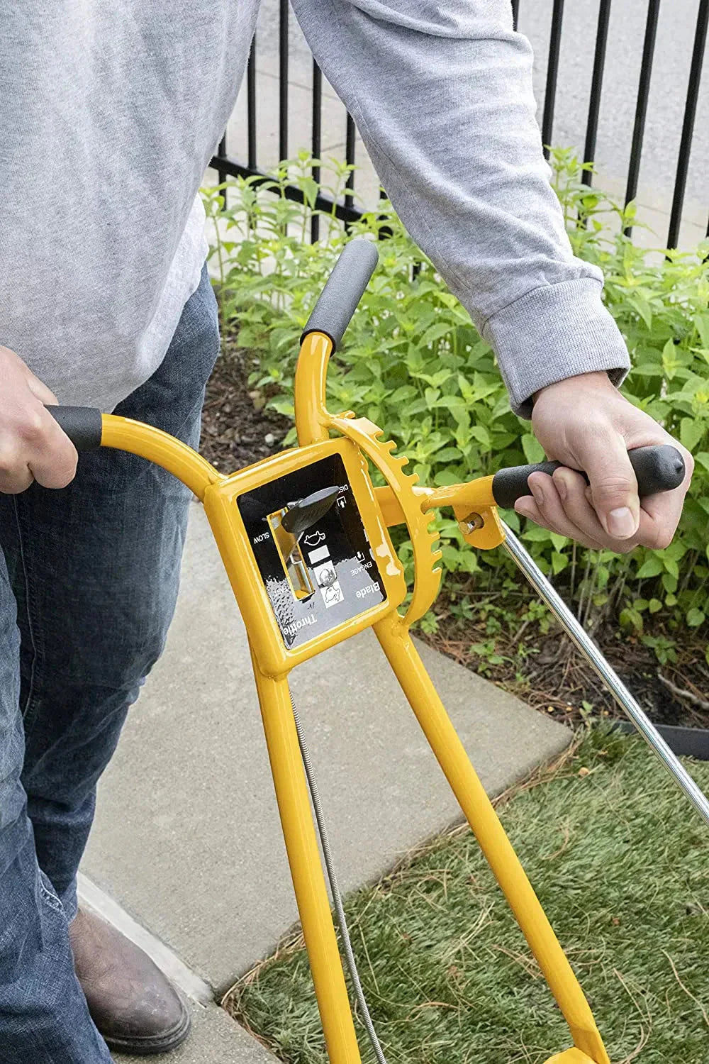 101-5.5GT-7Gas Powered Lawn Edger, 5.50 Gross Torque/3.5 HP B&S Engine 7  Wheels - image 5
