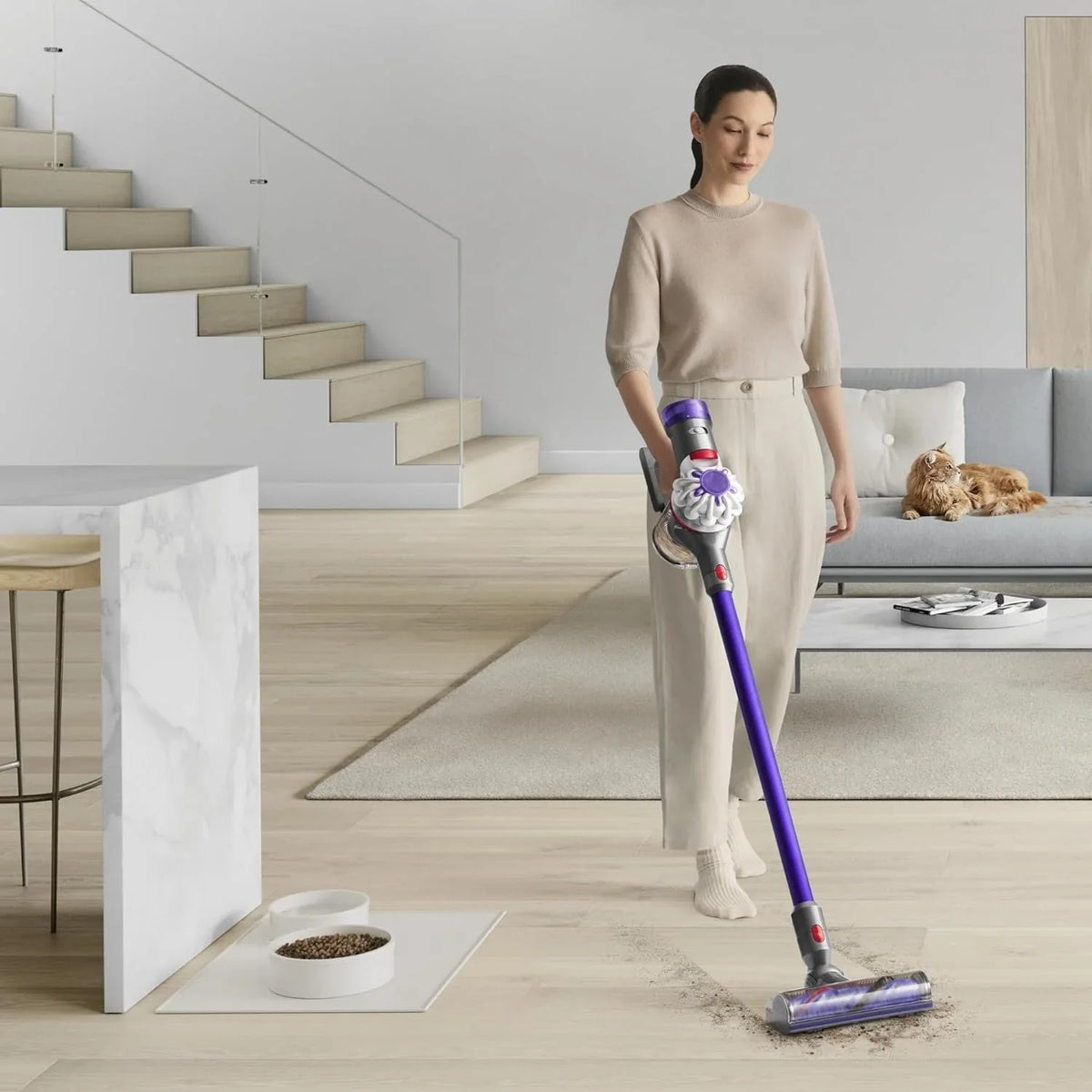 Dyson V8 Cordless Vacuum Cleaner - image 6