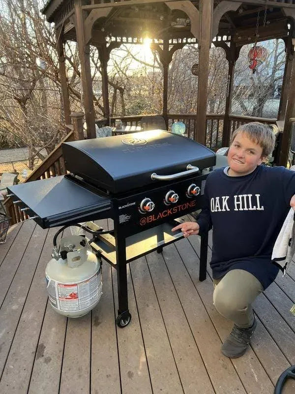 Blackstone 3-Burner 28" XL Griddle with Hood in Black - image 7