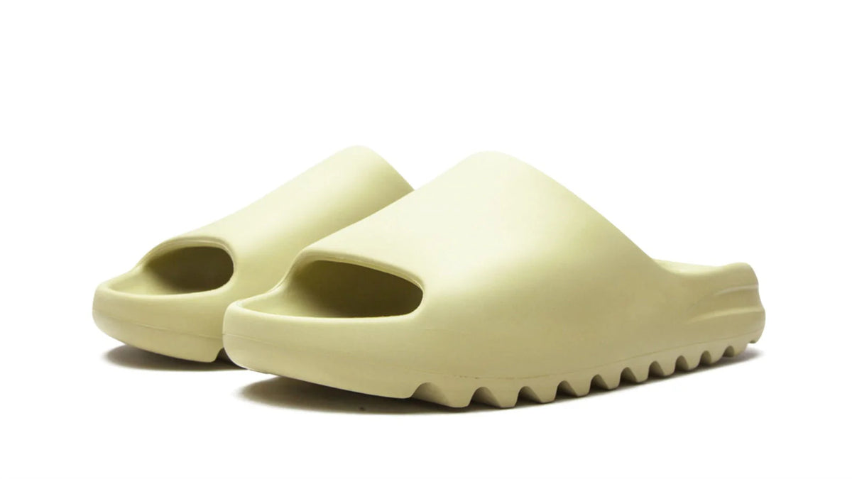 YEEZY SLIDE "Resin 2021" - image 1