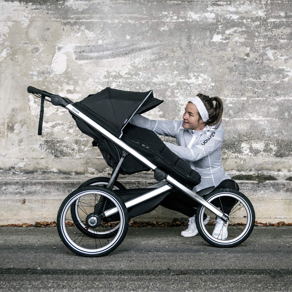 Thule Glide Performance Jogging Stroller - image 4